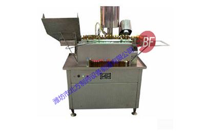 點擊查看詳細信息<br>標(biāo)題：自動灌裝軋蓋機 閱讀次數(shù)：4820